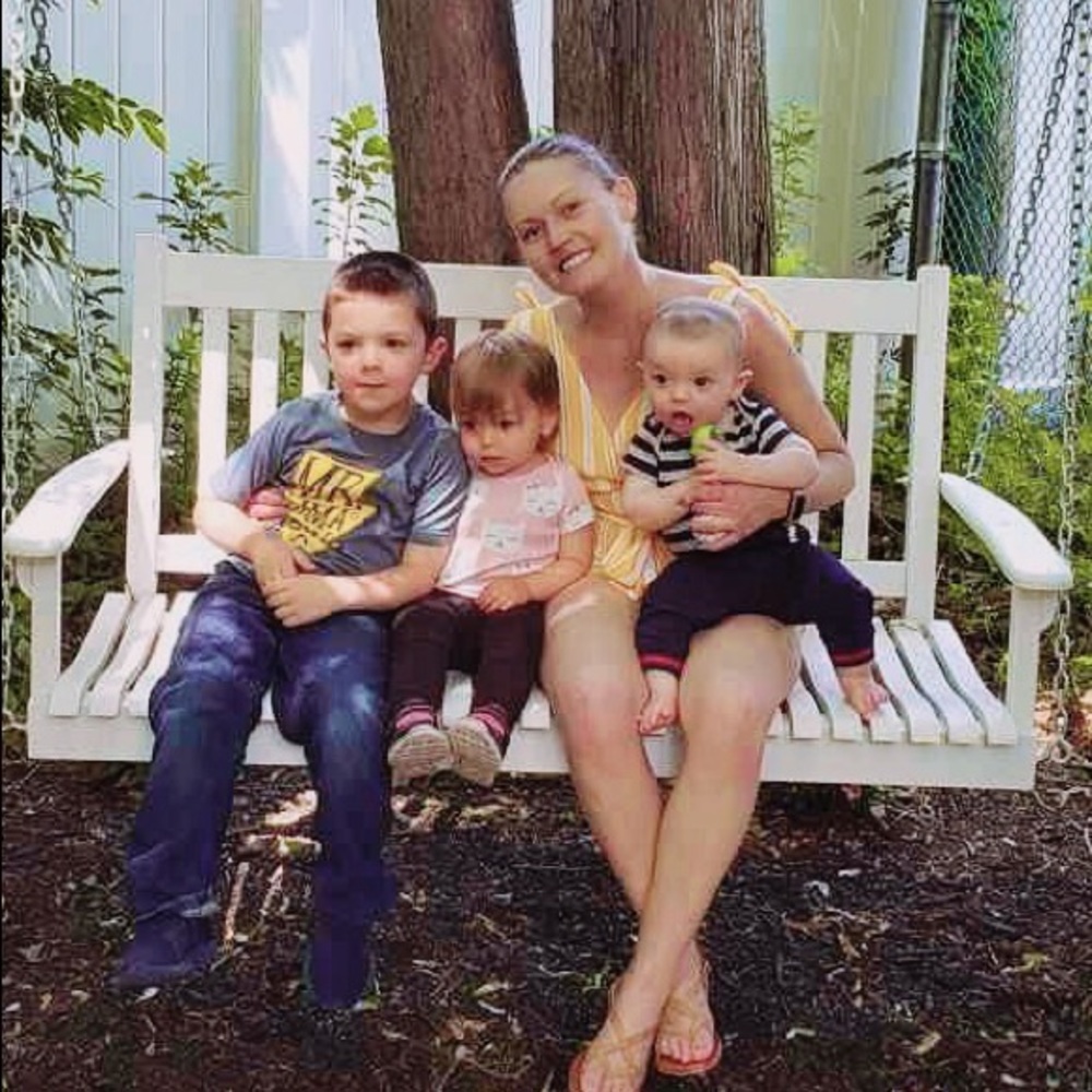 Meet your Posher, Dana